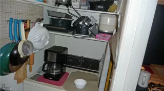 Photo #6: 2140123 Listing