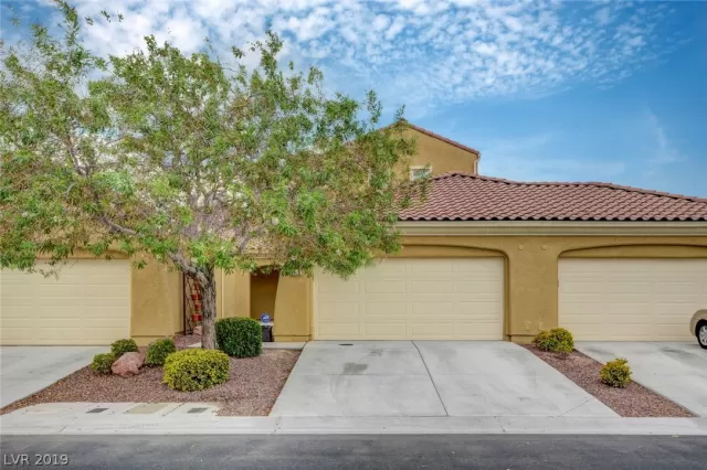 MLS: 2140221 Condo For Sale