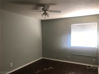 Photo #4: 2140249 Listing 