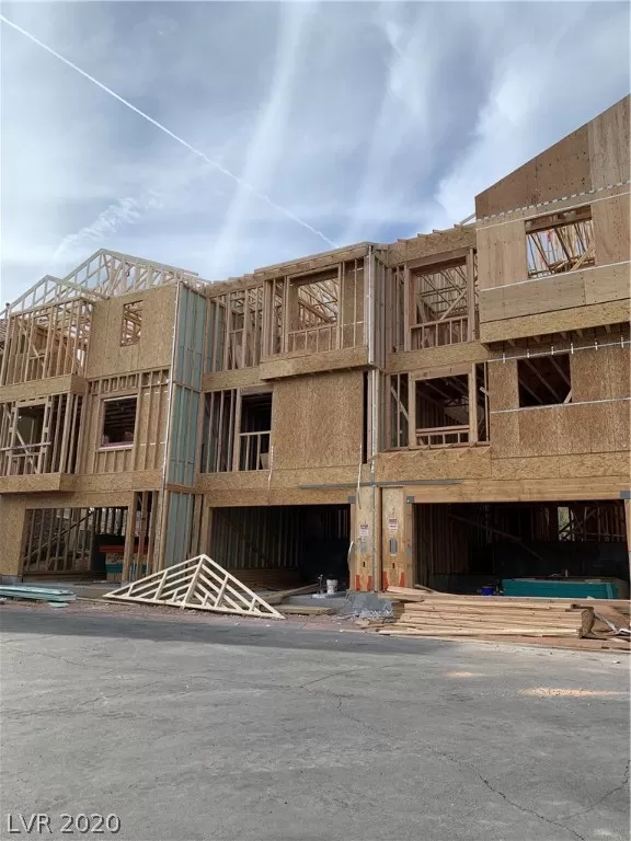 MLS: 2140275 Condo For Sale