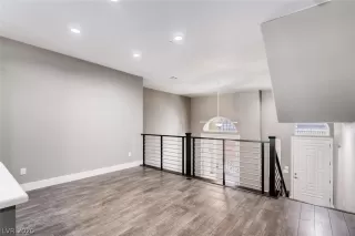 Photo #3: 2140275 Listing 