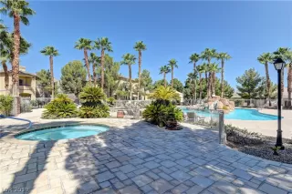 Photo #1: 2140310 Listing 