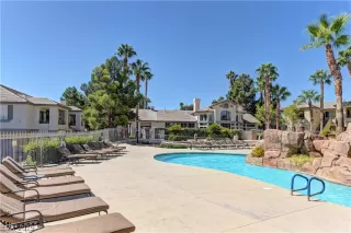 Photo #2: 2140310 Listing 