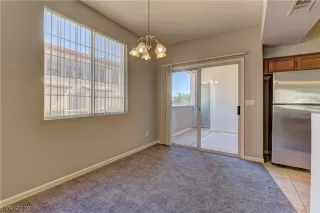 Photo #4: 2140310 Listing 