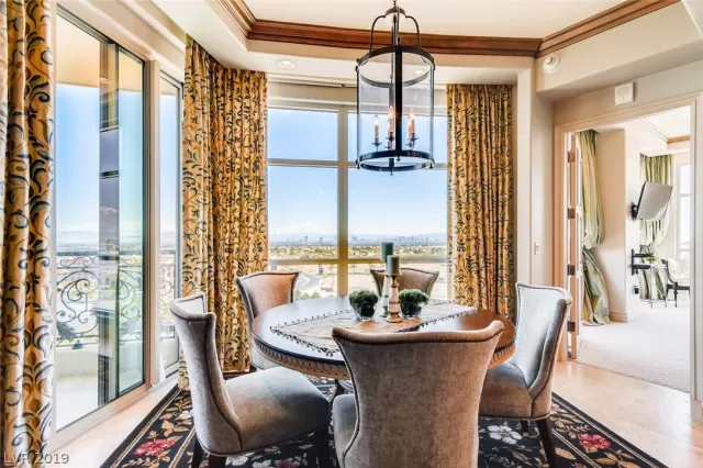 MLS: 2140318 Condo For Sale