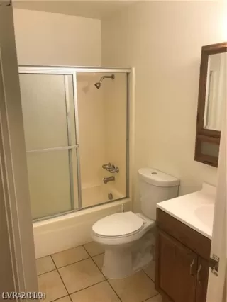 Photo #3: 2140337 Listing 