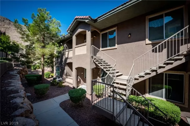 MLS: 2140362 Condo For Sale