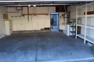 Photo #4: 2140373 Listing 