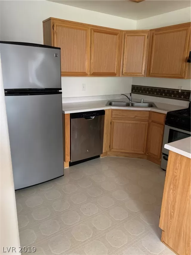 MLS: 2140393 Condo For Sale