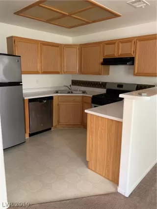 Photo #1: 2140393 Listing 
