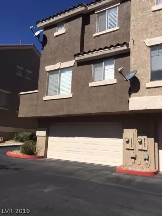 Photo #1: 2140414 Listing 