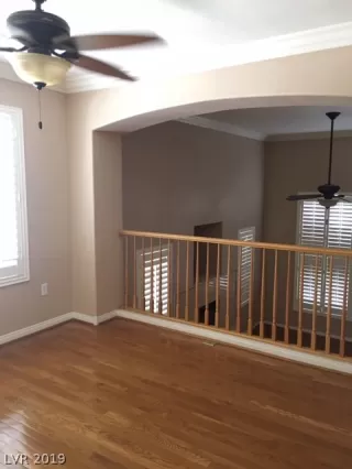 Photo #5: 2140414 Listing 