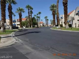 Photo #1: 2140478 Listing