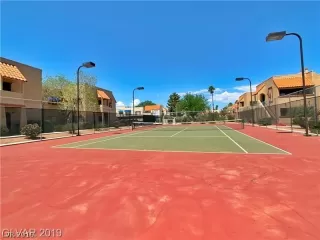 Photo #4: 2140478 Listing