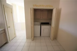 Photo #5: 2140486 Listing 