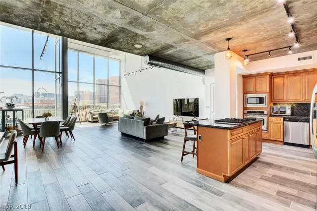 MLS: 2140504 Condo For Sale