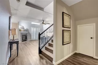 Photo #3: 2140540 Listing