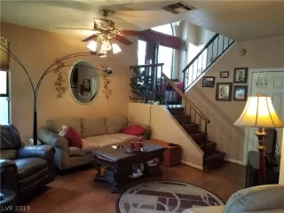 Photo #3: 2140560 Listing