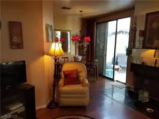 Photo #4: 2140560 Listing