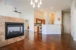 Photo #4: 2140586 Listing