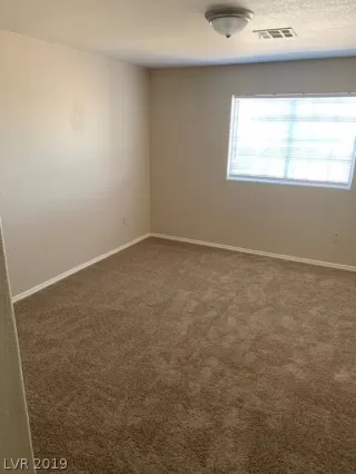 Photo #5: 2140654 Listing