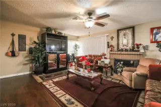 Photo #2: 2140675 Listing 