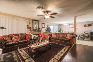 Photo #3: 2140675 Listing 