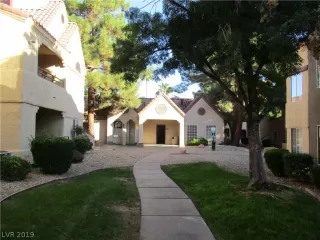 Photo #1: 2140732 Listing