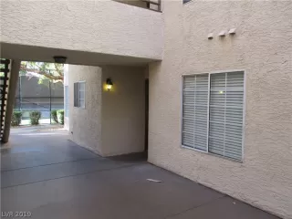 Photo #3: 2140732 Listing