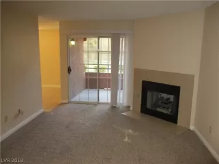 Photo #4: 2140732 Listing