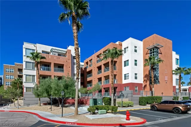 MLS: 2140834 Condo For Sale