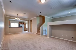 Photo #5: 2140853 Listing 