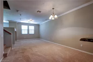 Photo #6: 2140853 Listing 