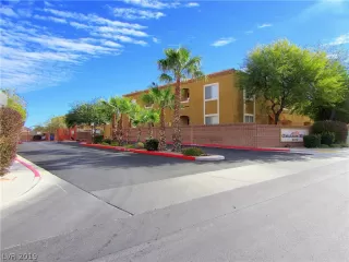 Photo #1: 2140859 Listing 