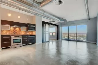 Photo #4: 2140863 Listing