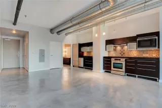 Photo #6: 2140863 Listing