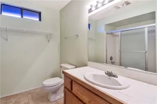 Photo #2: 2140867 Listing 