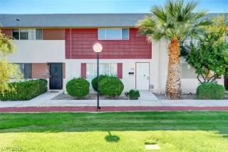 Photo #3: 2140888 Listing