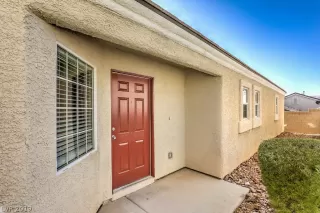 Photo #4: 2140893 Listing