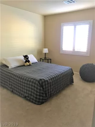 Photo #6: 2140945 Listing 