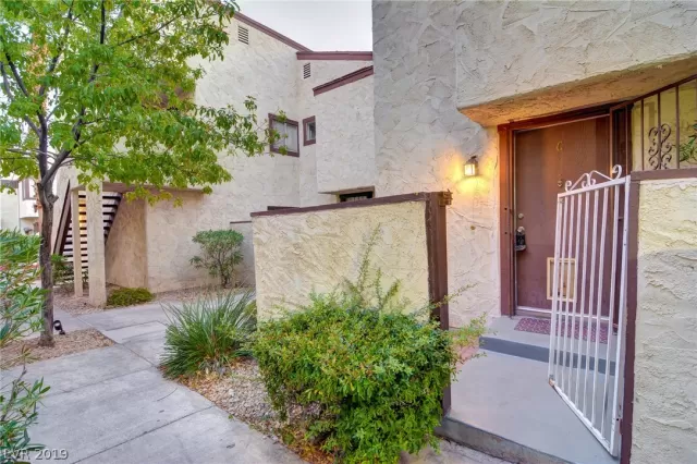 MLS: 2140947 Condo For Sale