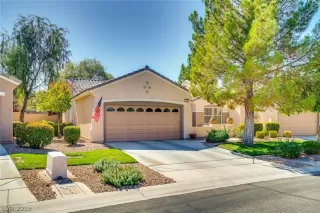 Photo #1: 2140972 Listing