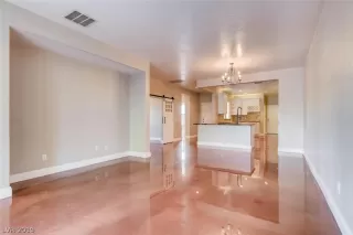 Photo #3: 2141010 Listing