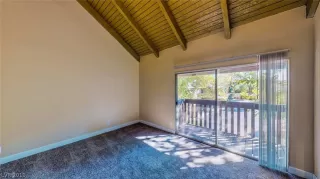 Photo #4: 2141016 Listing