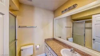 Photo #5: 2141016 Listing