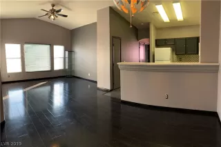 Photo #1: 2141048 Listing 