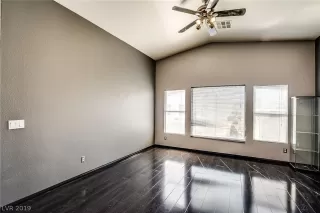 Photo #5: 2141048 Listing 