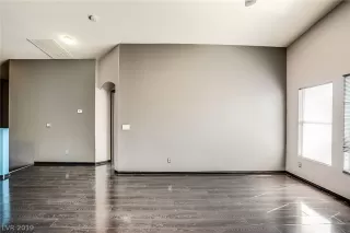 Photo #6: 2141048 Listing 