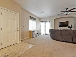 Photo #3: 2141053 Listing 