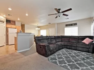 Photo #6: 2141053 Listing 